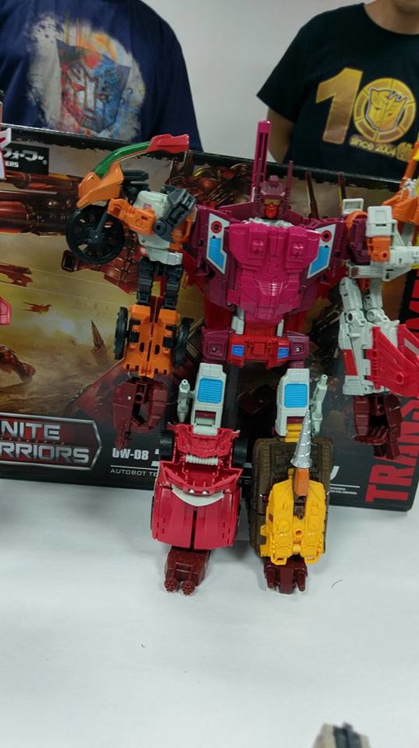Photos From Taipei Transformers Con   Want To See Combiner Wars & Unite Warriors Computron Side By Side Or MP Delta Magnus  (33 of 35)
